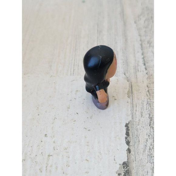 Walking Dead zombie toy figure - Picture 3 of 5